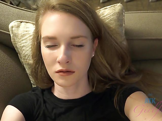 Ashley Lane - Girlfriend feet and pussy from your perspective 