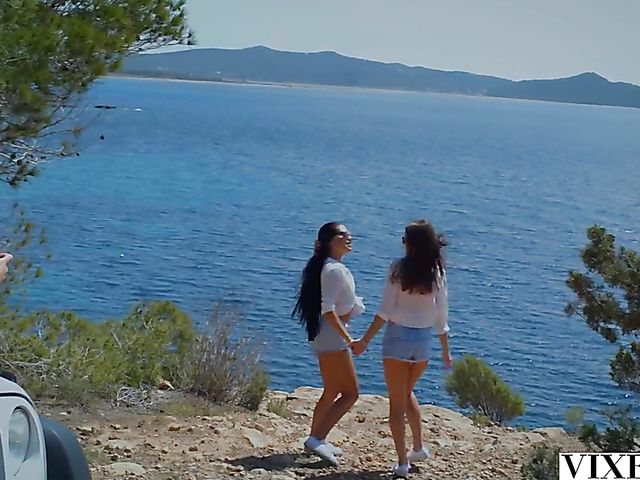 Hot threesome on vacation with Apolonia Lapiedra and Sybil