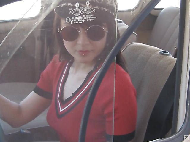 Sophia Stuner - FTV MILF fingering herself in Portugal