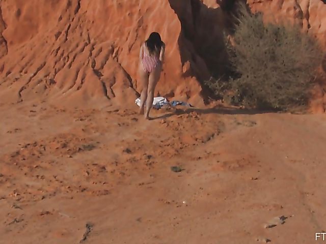 Sophia Stuner - FTV MILF fingering herself in Portugal