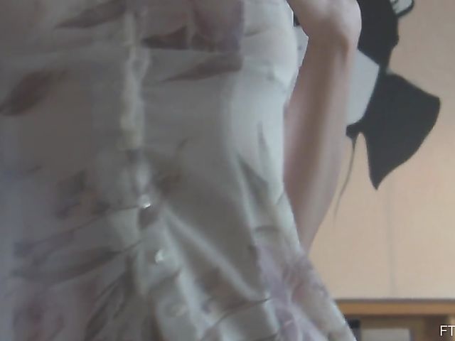 Sophia Stuner - FTV MILF fingering herself in Portugal