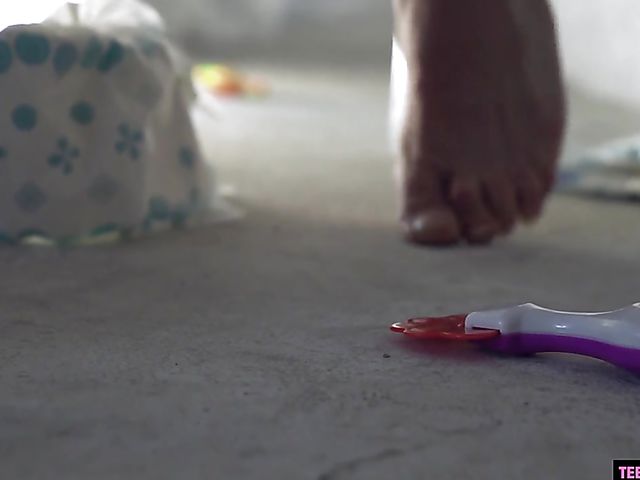 Vienna Rose & Steve Holmes - Old man young girl nightmare with a creampie