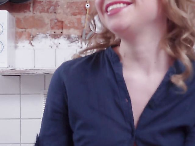 Alexa Flexy - Russian girl solo in the kitchen 