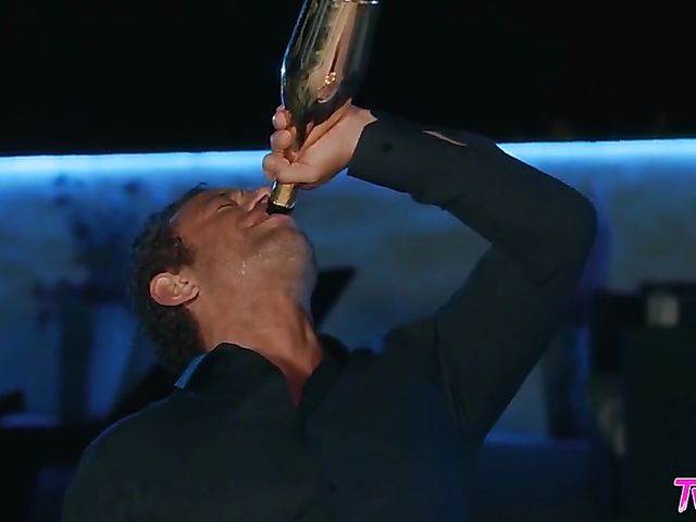 Megan Rain & Kristen Scott - Lesbian love in the candlelight