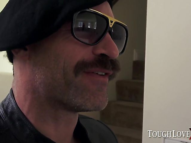 Sailor Luna - Teen hardcore fucked by a horny painter 