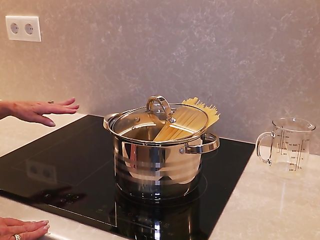 Hardcore dinner with short hair granny Marina T