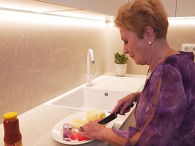 Hardcore dinner with short hair granny Marina T