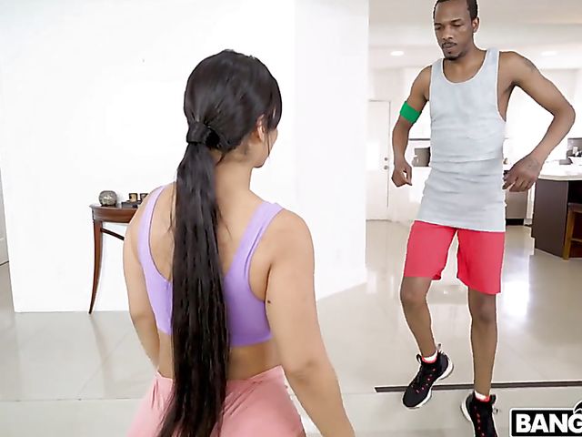 Bubble butt yoga and BBC fuck with curvy latina Rose Monroe