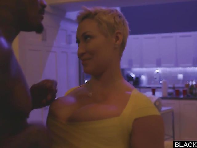 Ryan Keely - Short-haired MILF interracial night