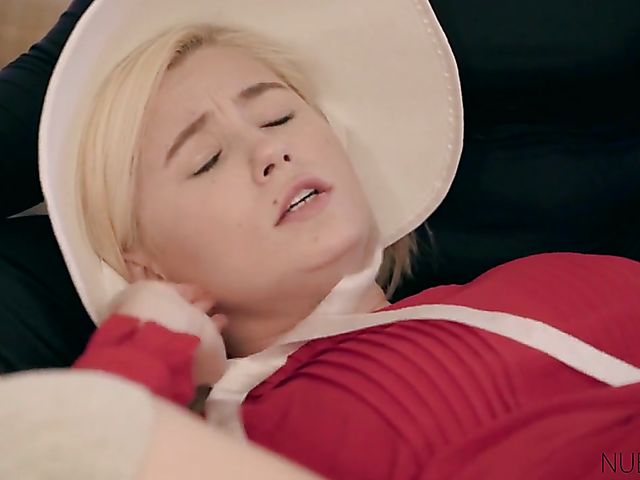 Handmaidens XXX parody with adorably cute Carolina Sweets