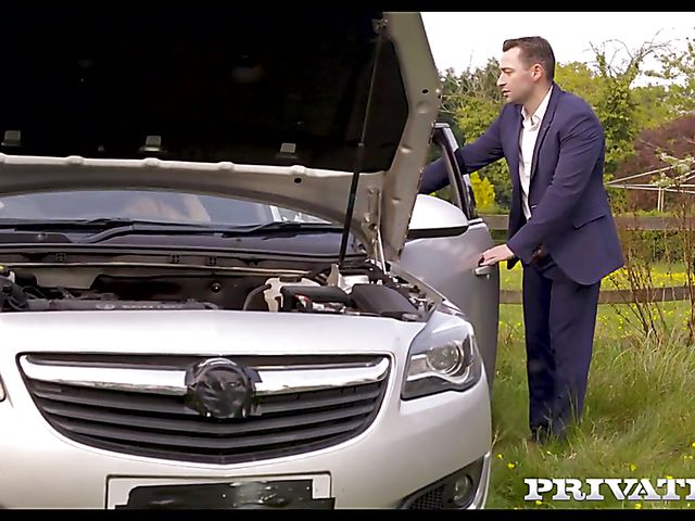 Great outdoor anal with sexy young woman Lina Luxa