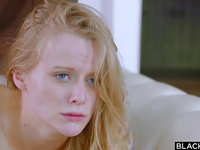 Petite BBC lover Paris White gets stretched by Louie Smalls