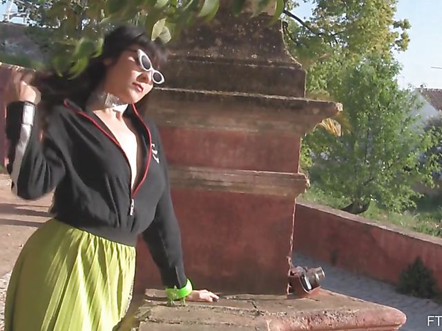 Outdoor fingering in Portugal with naughty MILF Sophia