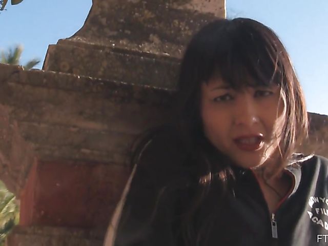 Outdoor fingering in Portugal with naughty MILF Sophia