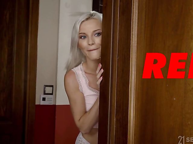 Old young lesbian ass lick with Zazie Skymm and hot mommy Alexa Si