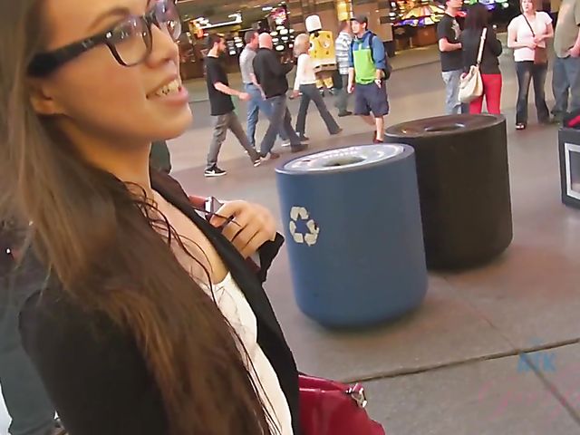 Tiffany Doll bathing and spreading pussy closeup in the hotel room