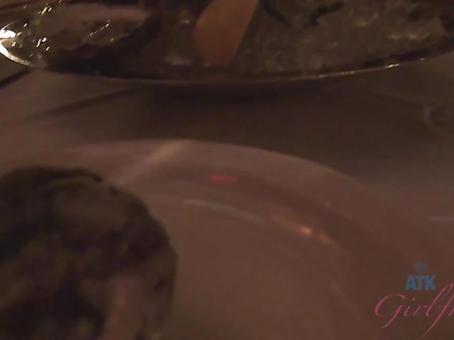 Tiffany Doll bathing and spreading pussy closeup in the hotel room