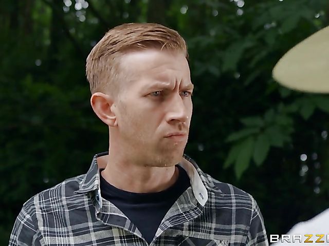 Busty outdoor fuck with extremely hot camper Alice Judge