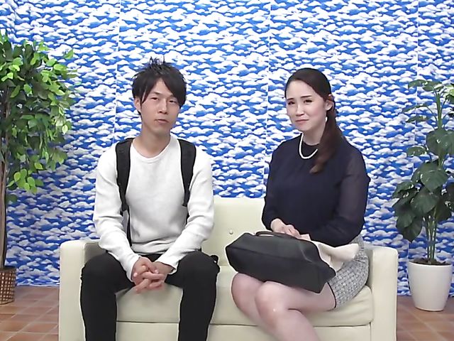 Japanese facial after quick blowjobs with real asian couples