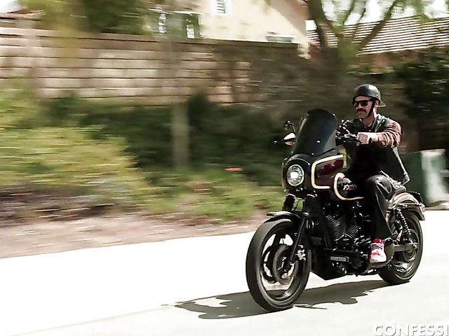 Kenzi Ryans' outdoor quickie with dirty older biker