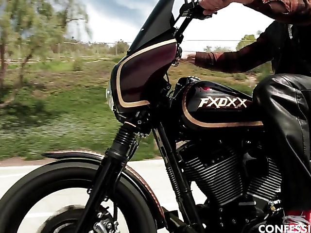 Kenzi Ryans' outdoor quickie with dirty older biker