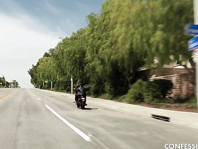 Kenzi Ryans' outdoor quickie with dirty older biker