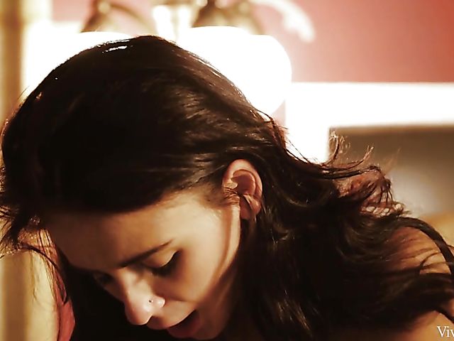 Allatra Hot - Lesbian MILF seduces lost teen Kate Rich