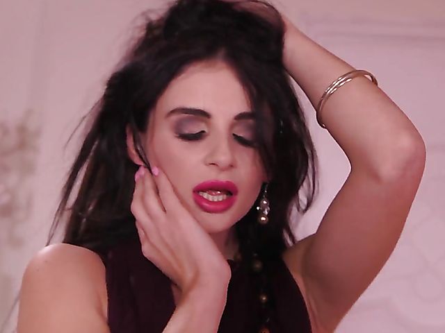 Panties and high heels fuck with flirtatious brunette Kate Rich