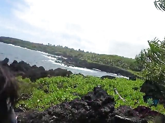 Mi Ha Doan gets her wet pussy fingered in the car