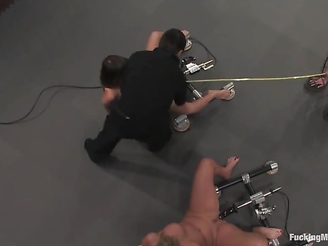 Group fucking machine squirt with Flower Tucci, Vai and Sindee Jennings