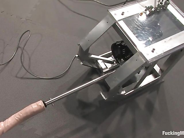 Group fucking machine squirt with Flower Tucci, Vai and Sindee Jennings