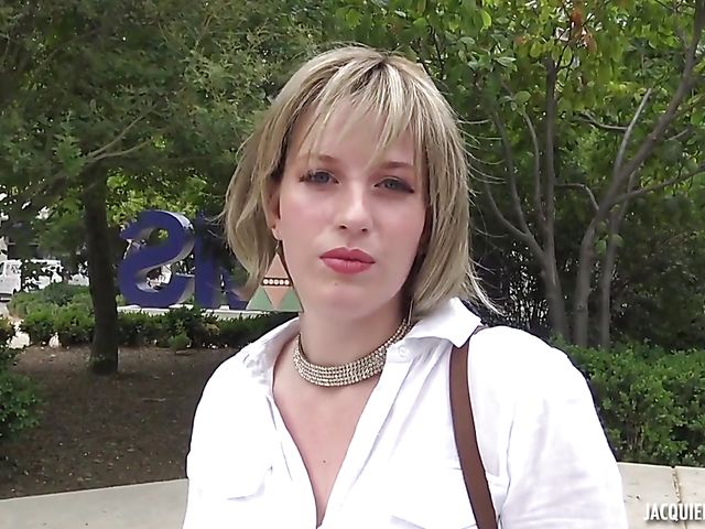 French anal with 28-year-old busty lady Milena