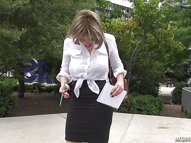 French anal with 28-year-old busty lady Milena