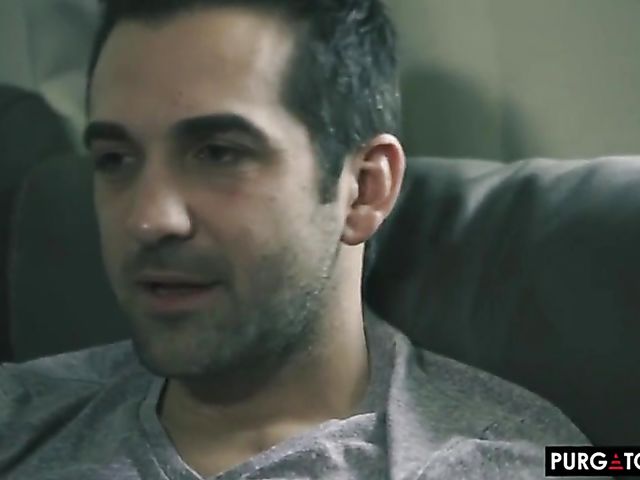 Jaye Summers - Blowjob threesome with her husband's friend