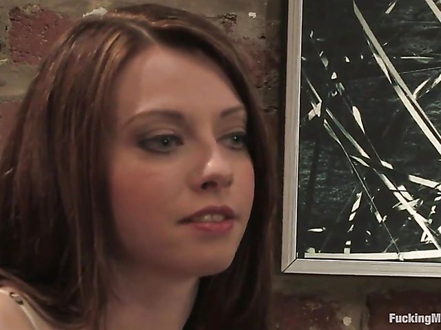 Amber Keen's dildo orgasm with amazing machines