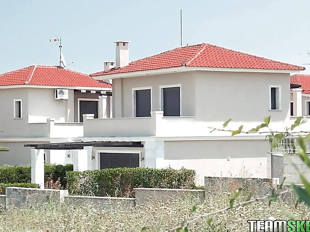 Extra small teen girl scout Daphne Dare gets screwed