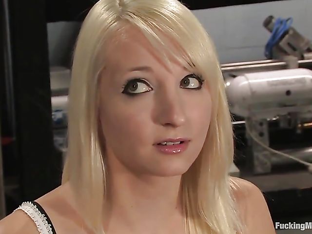 Anal machine fucking blonde Ashley Jane in the ass