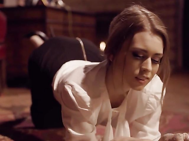 Jill Kassidy's white lace secretary stockings turn her boss on