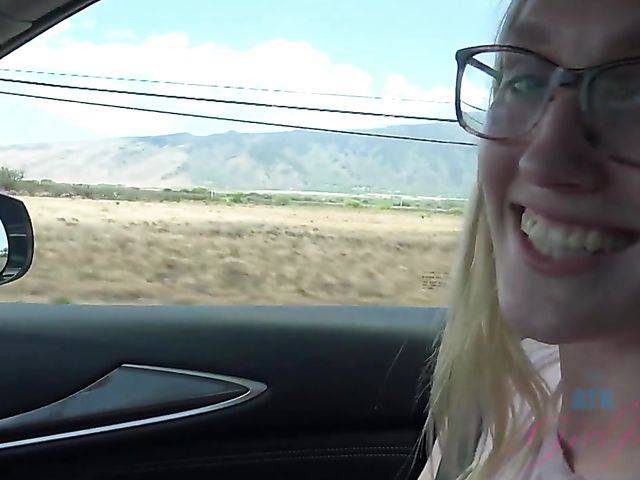 Underwater pussy of his skinny dipping girlfriend Victoria Gracen