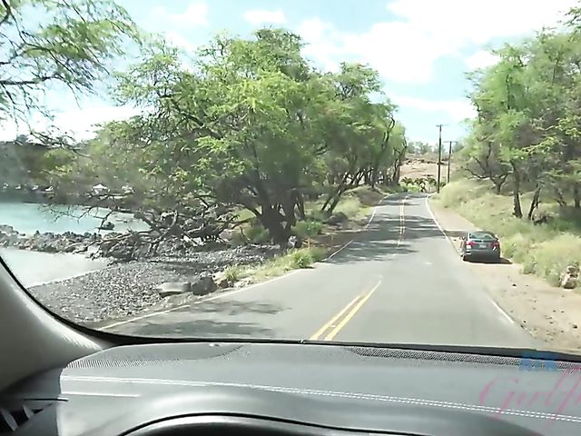 Underwater pussy of his skinny dipping girlfriend Victoria Gracen