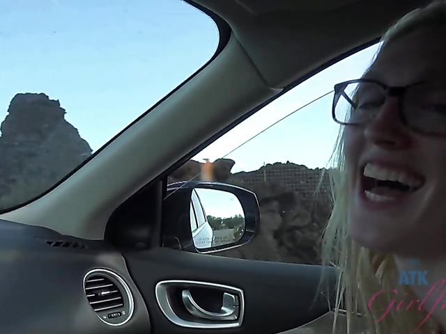 Underwater pussy of his skinny dipping girlfriend Victoria Gracen