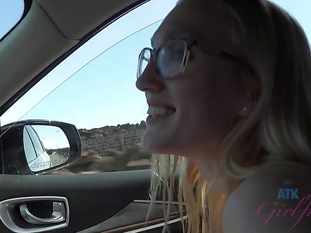 Underwater pussy of his skinny dipping girlfriend Victoria Gracen