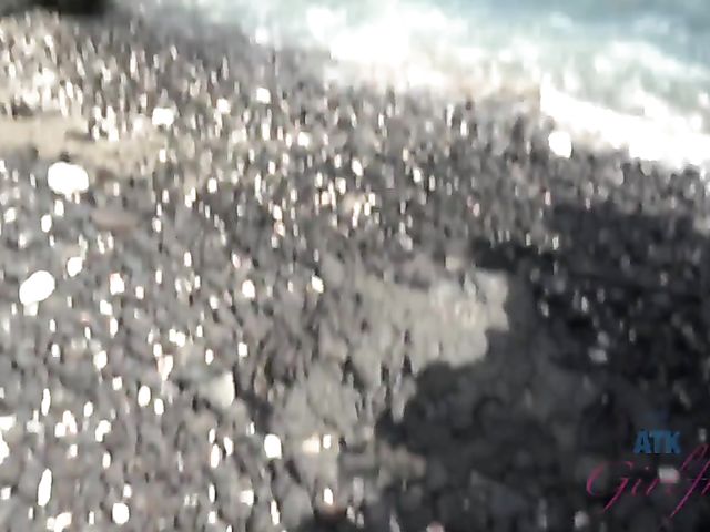 Underwater pussy of his skinny dipping girlfriend Victoria Gracen