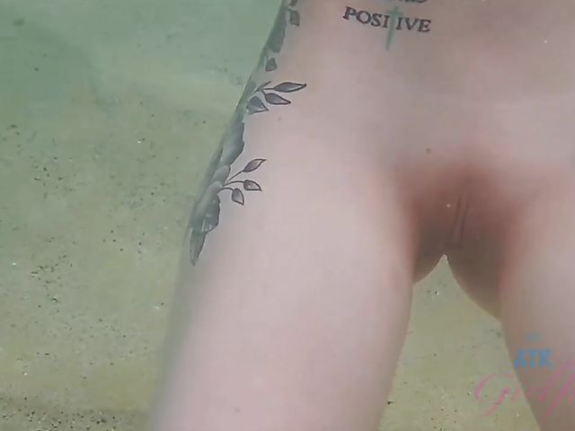 Underwater pussy of his skinny dipping girlfriend Victoria Gracen