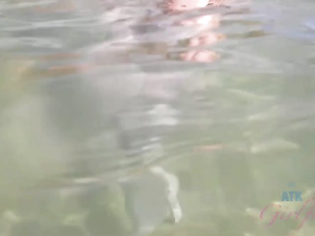 Underwater pussy of his skinny dipping girlfriend Victoria Gracen