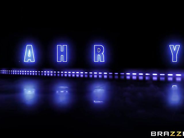 Blanche Bradburry - Blonde stripper anal with lucky Danny D