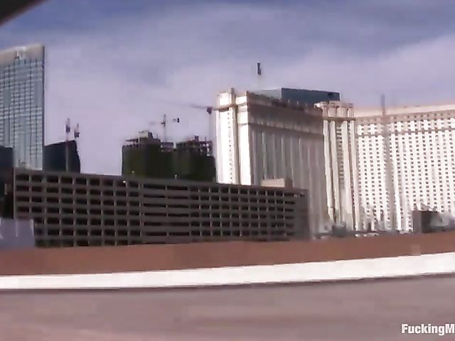 Busty stunner with great tits Raven Alexis gets machine fucked