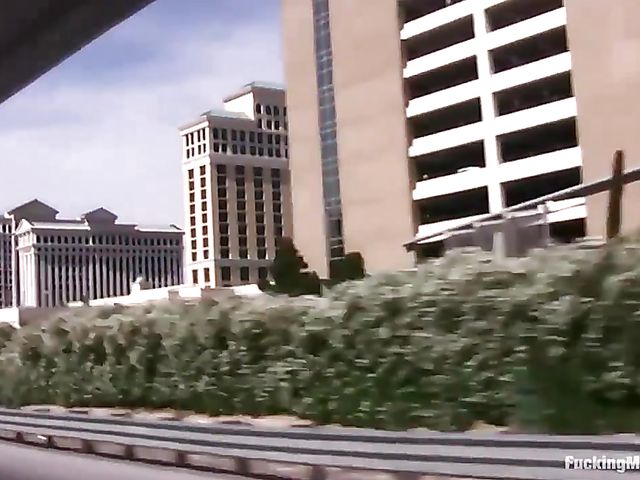 Busty stunner with great tits Raven Alexis gets machine fucked