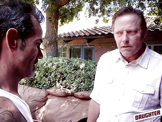 Daughter and dad backyard foursome with Nathalie Knight and Jaycee Starr