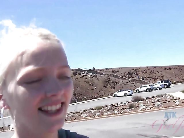 Teen bikini girl Kate Bloom diving and showing her twat in the car